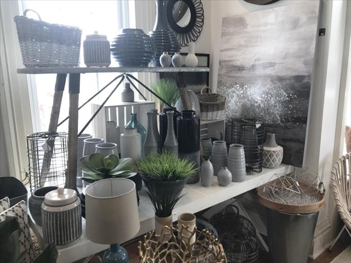Dwellings Home Decor Le Claire, IA