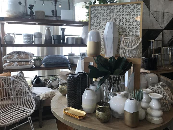 Dwellings Home Decor Le Claire, IA